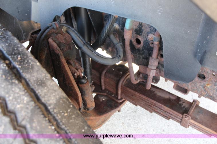 image for item K8765 1999 GMC C8500 dump truck