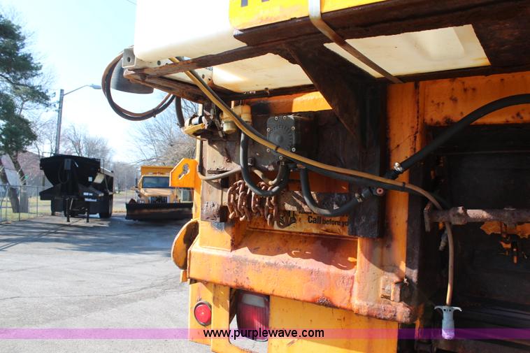 image for item K8765 1999 GMC C8500 dump truck