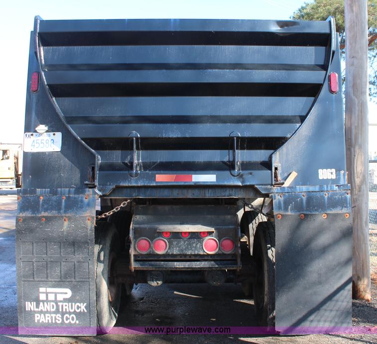 image for item K8766 1997 Midland barrel bed end dump trailer