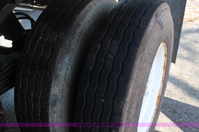 image for item K8766 1997 Midland barrel bed end dump trailer