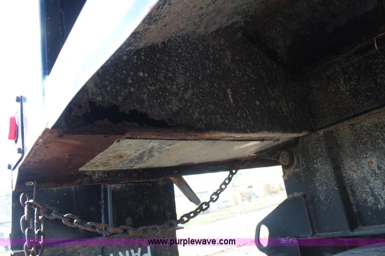 image for item K8766 1997 Midland barrel bed end dump trailer