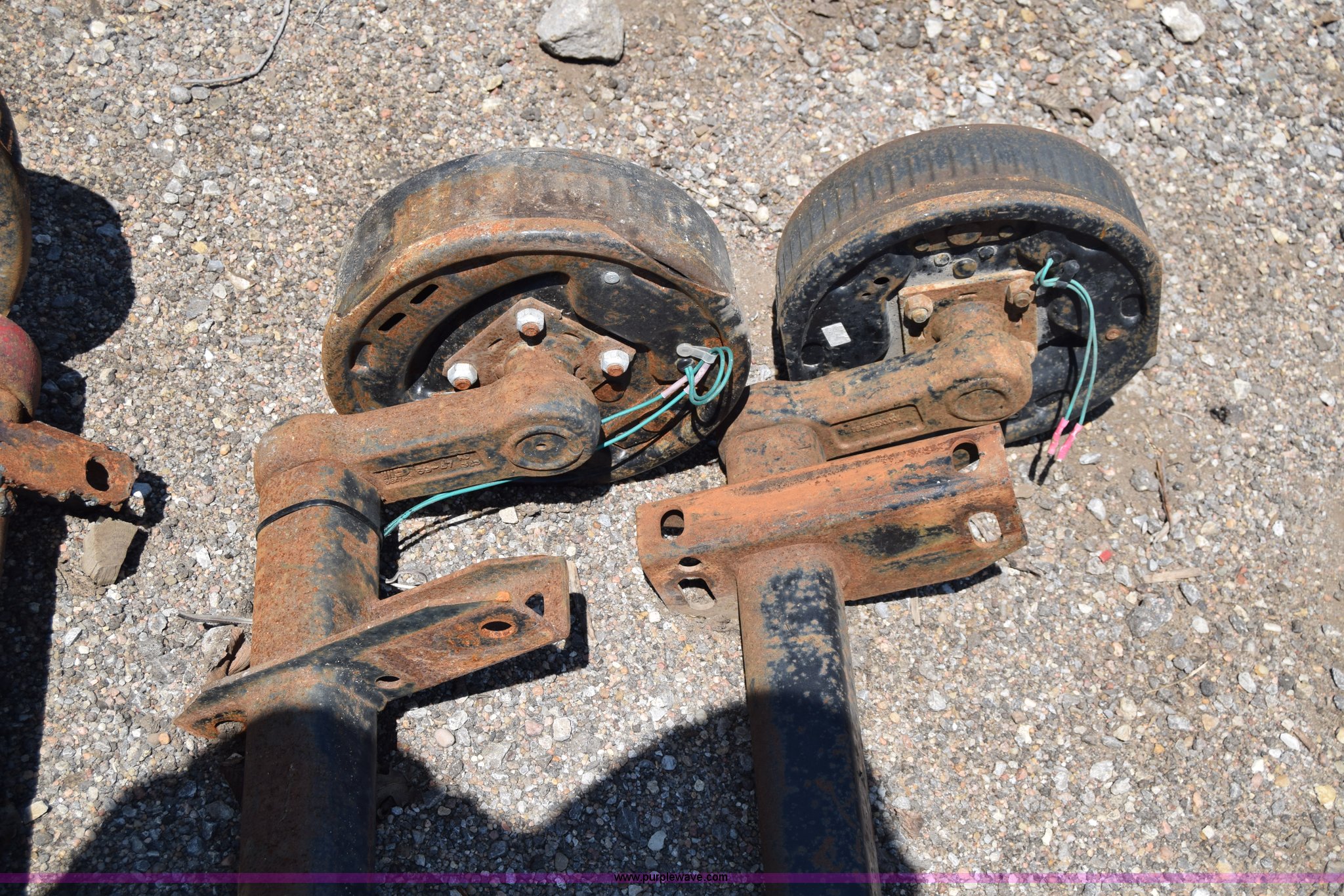 (6) trailer axles in Wichita, KS Item BM9161 sold Purple Wave