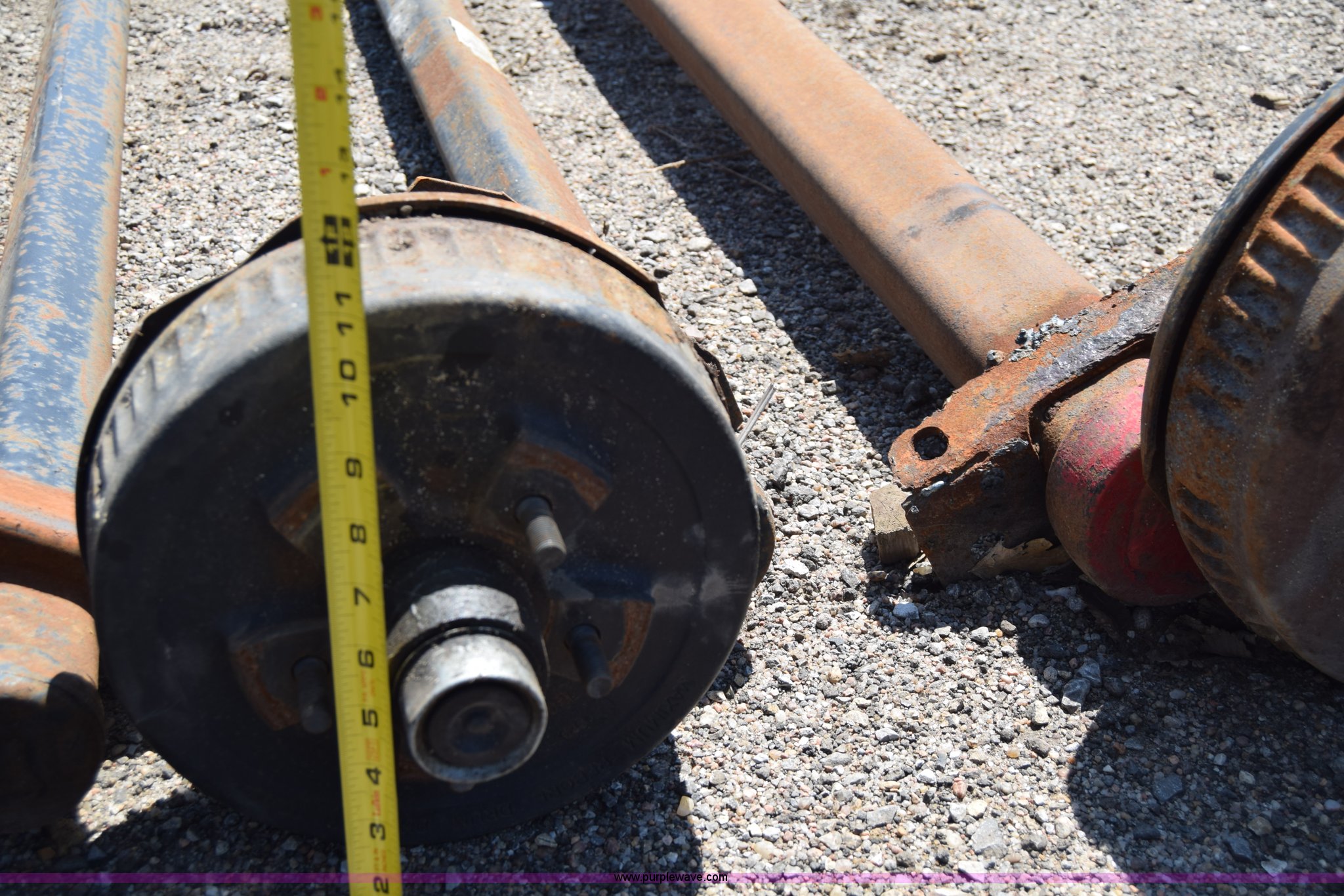 (6) trailer axles in Wichita, KS Item BM9161 sold Purple Wave