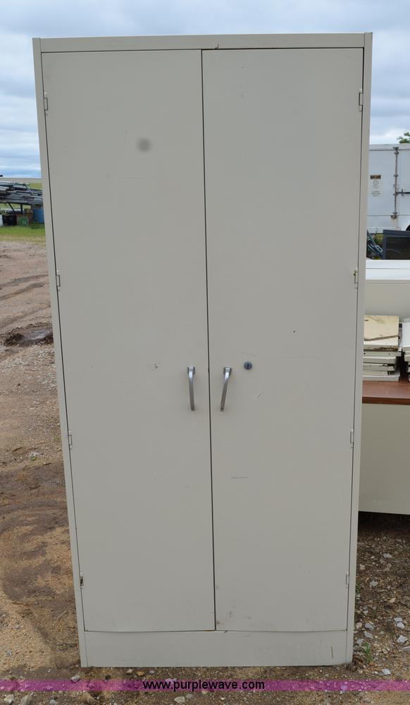 image for item AQ9189 (16) metal cabinets