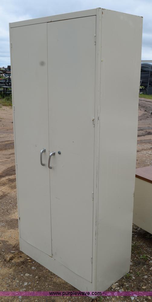 image for item AQ9189 (16) metal cabinets