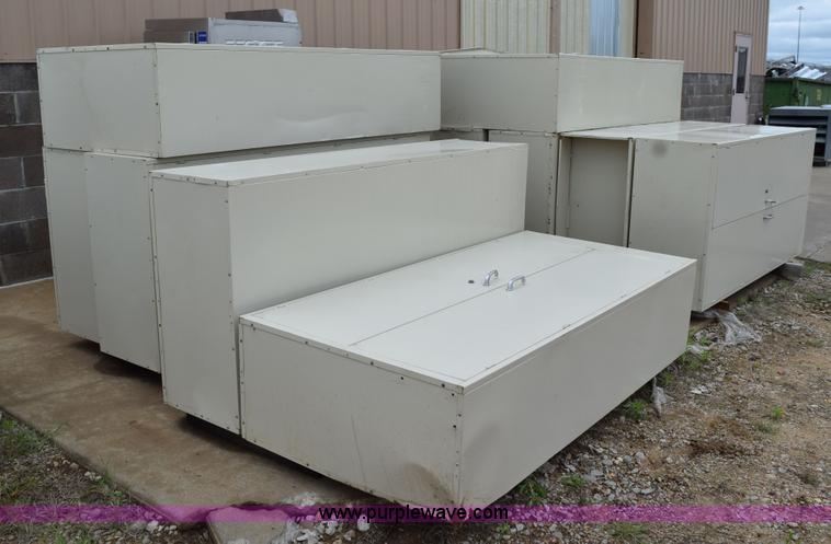 image for item AQ9189 (16) metal cabinets