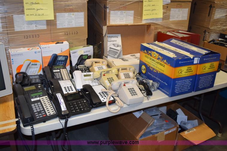 Assorted office supplies in Ellsworth, KS Item AQ9193 sold Purple Wave