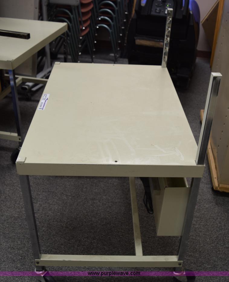 image for item AQ9208 (3) Bretford computer carts