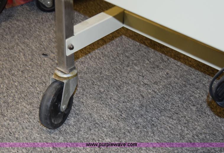 image for item AQ9208 (3) Bretford computer carts