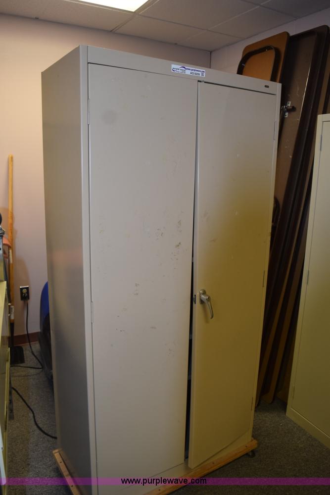 image for item AQ9209 (2) metal cabinets
