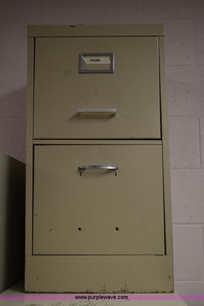 image for item AQ9210 (4) filing cabinets