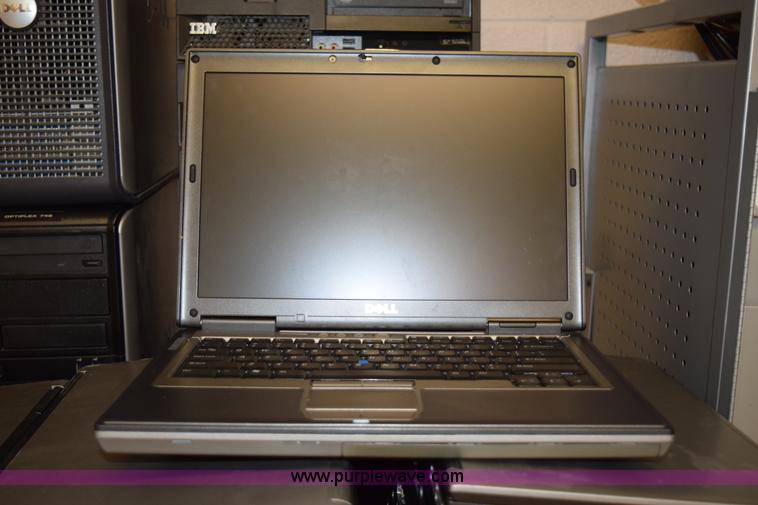 image for item AQ9211 (60) Dell Latitude D620 laptops