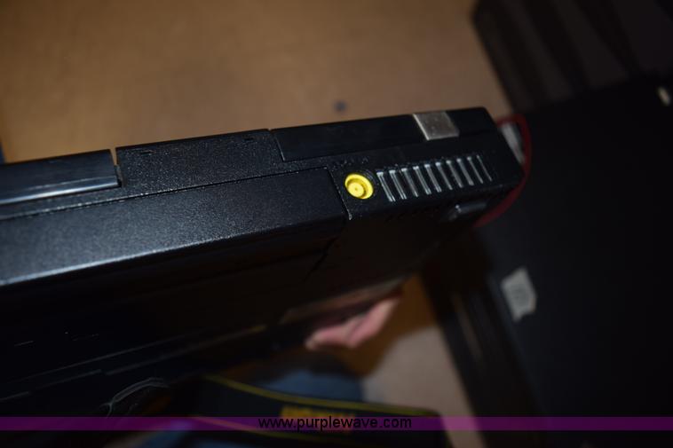 image for item AQ9212 (9) Lenovo Think Pad laptops