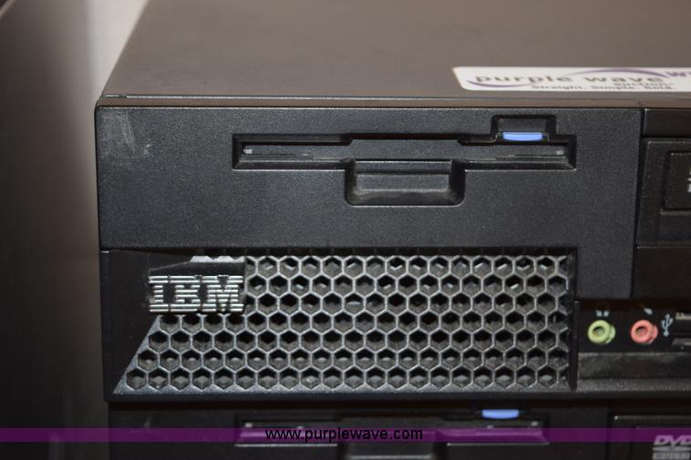 image for item AQ9214 (14) IBM ThinkCenter CPUs