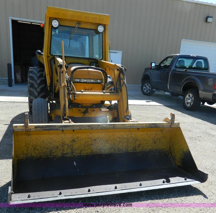 image for item AX9864 John Deere 2155 tractor