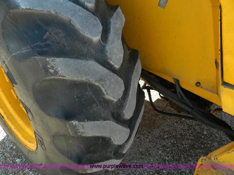 image for item AX9864 John Deere 2155 tractor