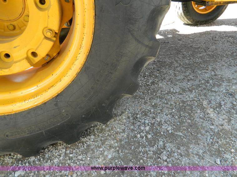 image for item AX9864 John Deere 2155 tractor