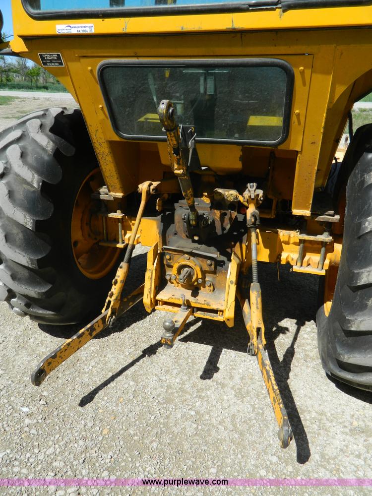 image for item AX9864 John Deere 2155 tractor