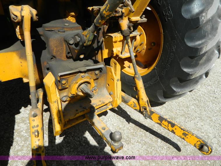 image for item AX9864 John Deere 2155 tractor