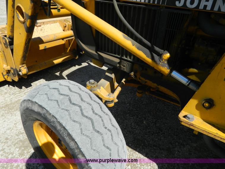 image for item AX9864 John Deere 2155 tractor