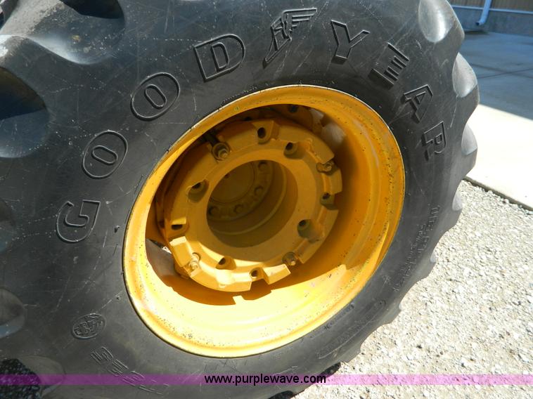 image for item AX9864 John Deere 2155 tractor