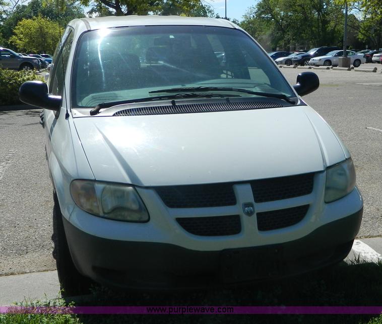 image for item AX9867 2001 Dodge Caravan SE van