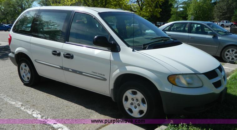image for item AX9867 2001 Dodge Caravan SE van