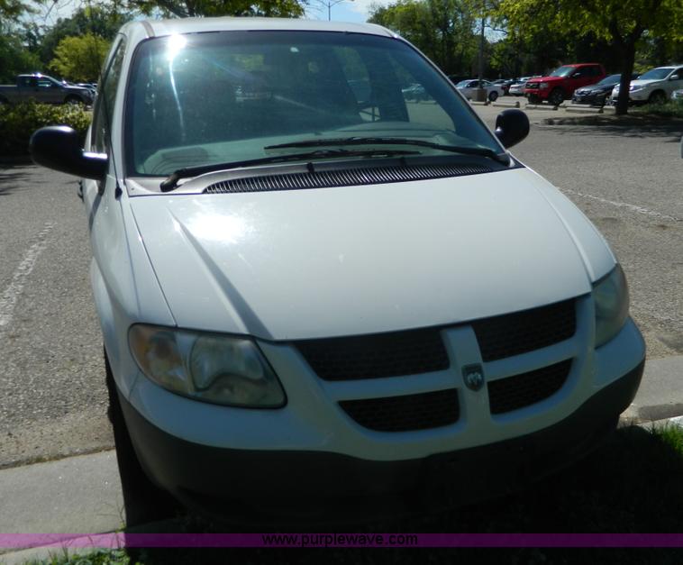 image for item AX9867 2001 Dodge Caravan SE van