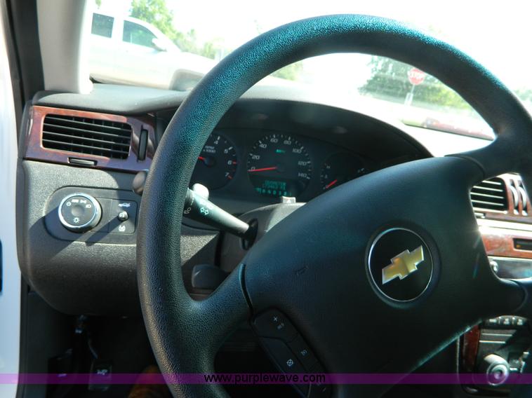 image for item AX9868 2009 Chevrolet Impala LS