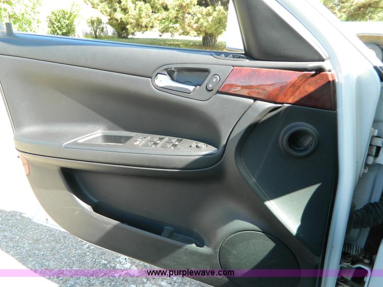 image for item AX9868 2009 Chevrolet Impala LS