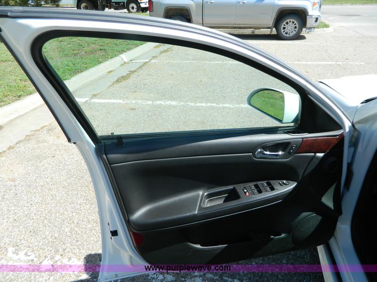 image for item AX9868 2009 Chevrolet Impala LS