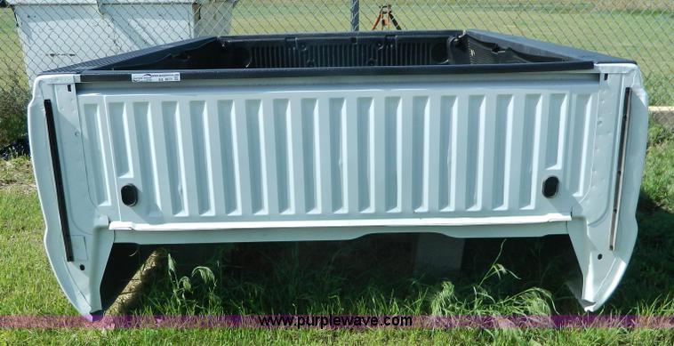 image for item AX9871 Ford Super Duty truck bed