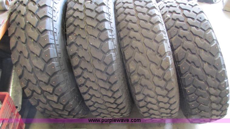 image for item AY9870 (8) Nexen LT235/85R16 tires