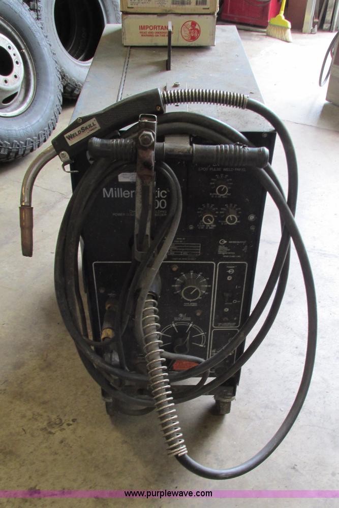 image for item AY9872 Millermatic 200 wire feed welder