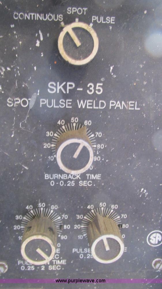 image for item AY9872 Millermatic 200 wire feed welder