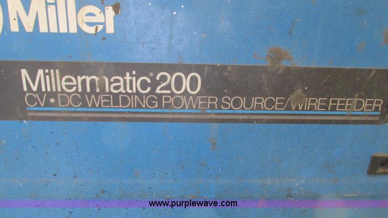 image for item AY9872 Millermatic 200 wire feed welder