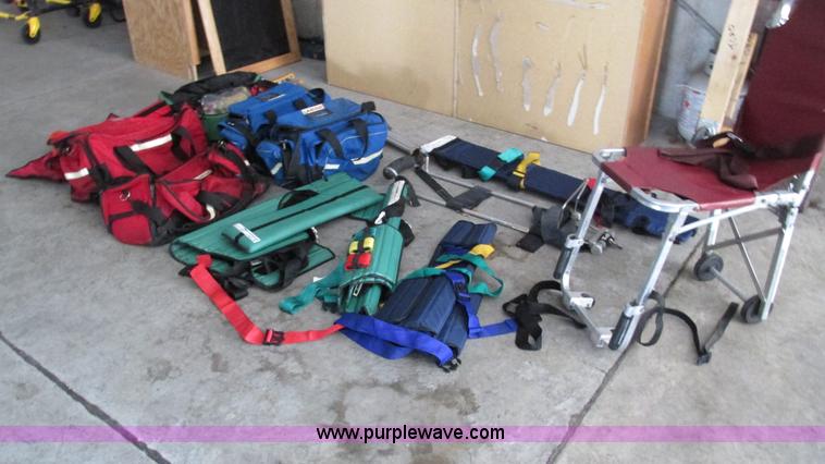 image for item AY9874 Assorted medical bags and equipment