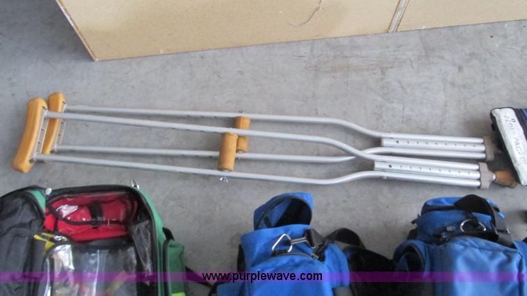 image for item AY9874 Assorted medical bags and equipment