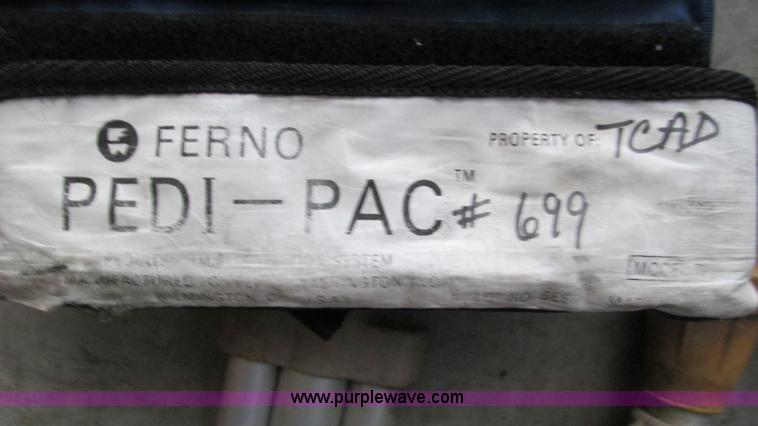 image for item AY9874 Assorted medical bags and equipment