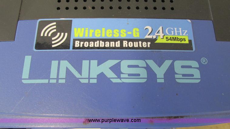 image for item AY9881 Assorted computer accessories