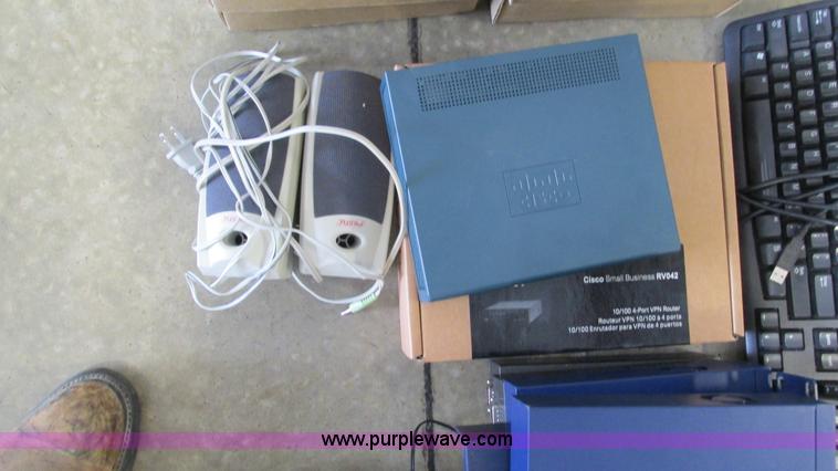 image for item AY9881 Assorted computer accessories