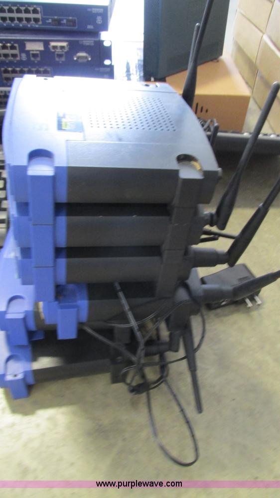 image for item AY9881 Assorted computer accessories