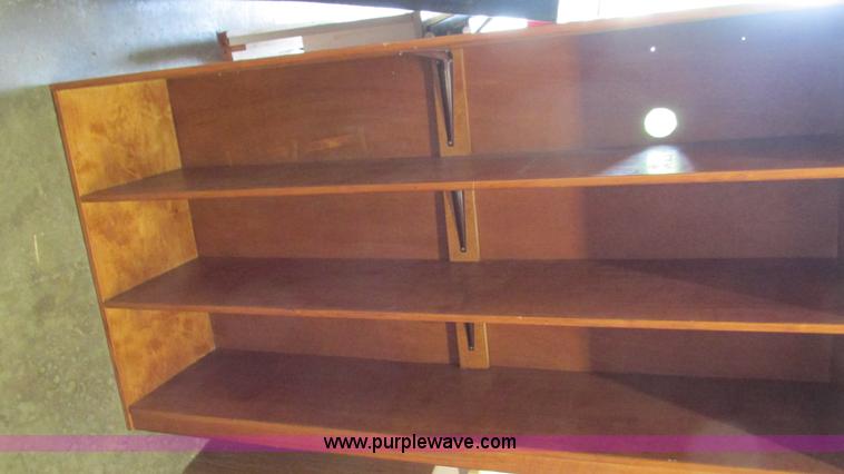 image for item AY9891 Assorted cabinets