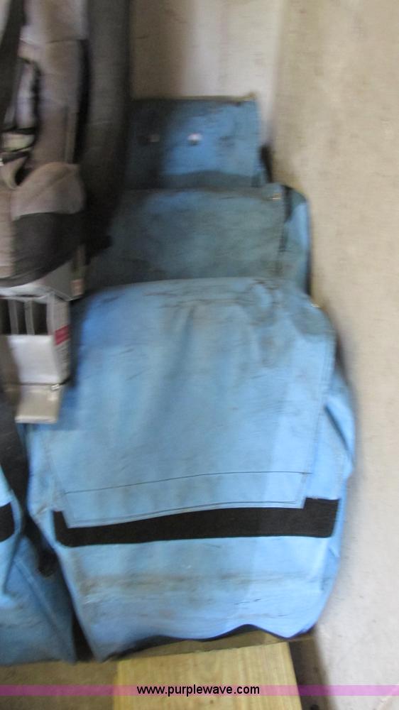 image for item AY9892 (8) Radian 65 child's safety seats