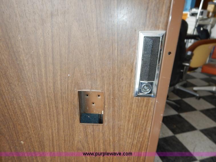 image for item BJ9582 Vendo six slot soda machine