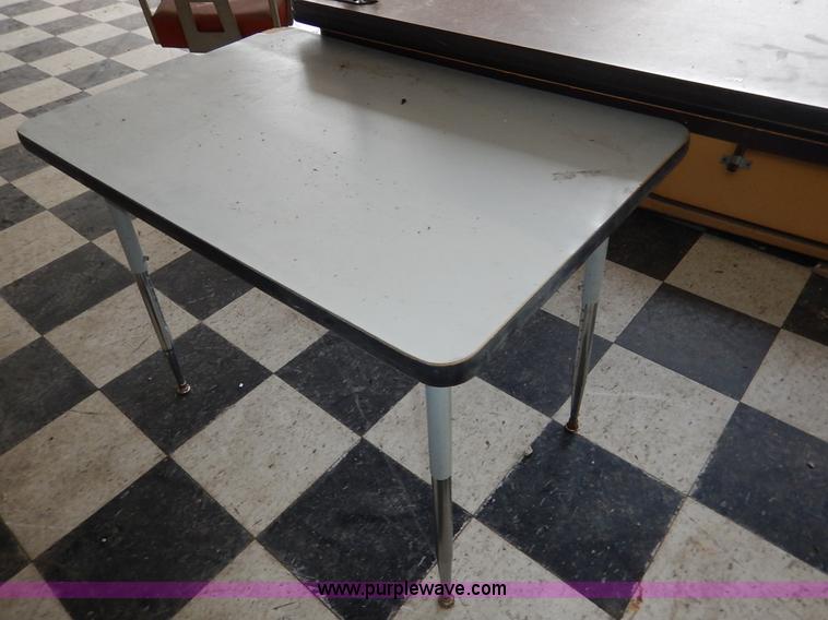 image for item BJ9584 (9) assorted tables