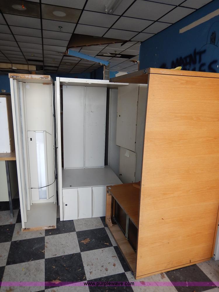 image for item BJ9587 Assorted office furniture