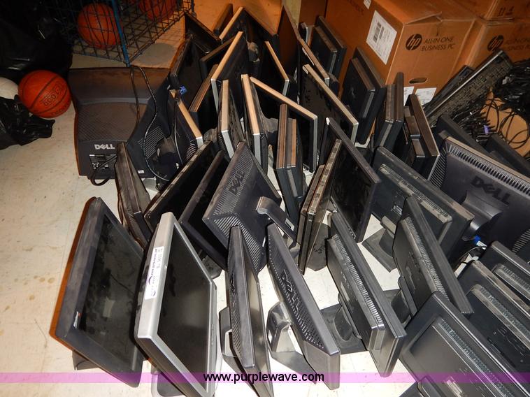 image for item BJ9653 Approximately 40 computer monitors