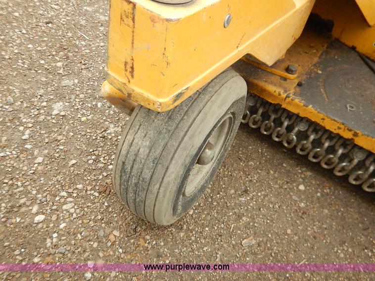 image for item BJ9674 Hustler 4600 lawn mower