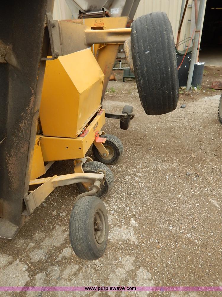 image for item BJ9674 Hustler 4600 lawn mower